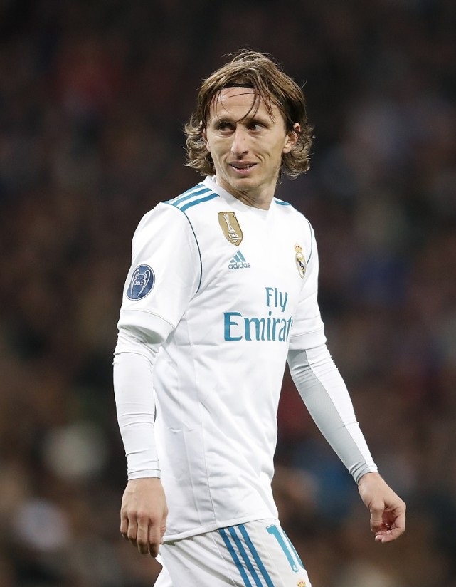 哈登29+6+6！快船半场逆转尼克斯，小卡27+10+7唐斯34+13